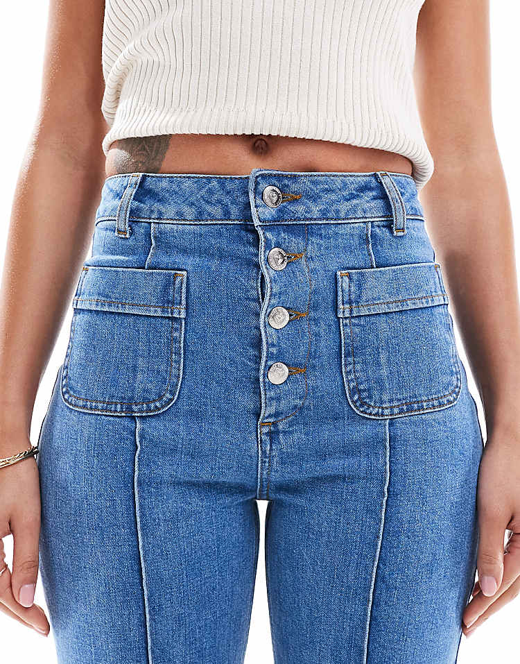 https://images.asos-media.com/products/miss-selfridge-patch-pocket-high-waist-70s-denim-flares/208263574-5?$n_750w$&wid=750&fit=constrain