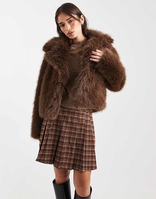https://images.asos-media.com/products/miss-selfridge-faux-fur-crop-jacket-in-chocolate/208313526-1-chocolate?$n_750w$&wid=750&fit=constrain