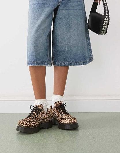 https://images.asos-media.com/products/dr-martens-buzz-5-eye-shoe-in-leopard-print/208318123-2?$n_750w$&wid=750&fit=constrain