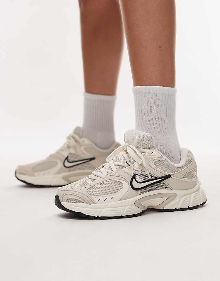 https://images.asos-media.com/products/nike-v5-rnr-sneakers-in-beige/208418155-1-beige?$n_750w$&wid=750&fit=constrain
