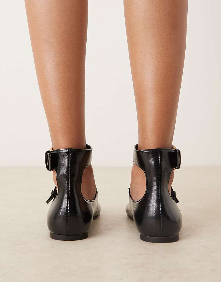 https://images.asos-media.com/products/asos-design-lorna-oversized-buckle-mary-jane-ballet-flats-in-black/208552537-4?$n_750w$&wid=750&fit=constrain