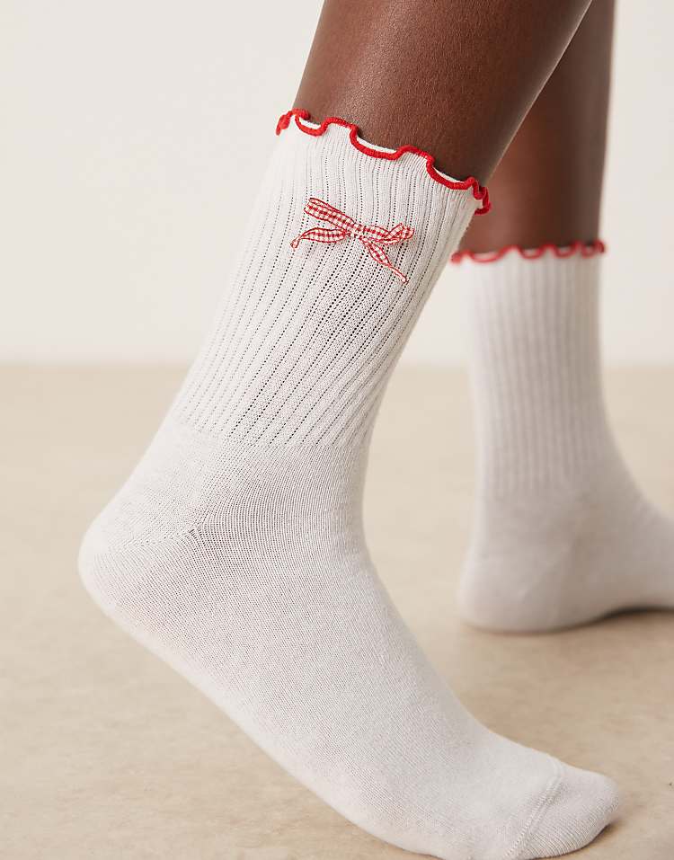 https://images.asos-media.com/products/asos-design-frill-top-socks-with-gingham-bow/208570514-3?$n_750w$&wid=750&fit=constrain