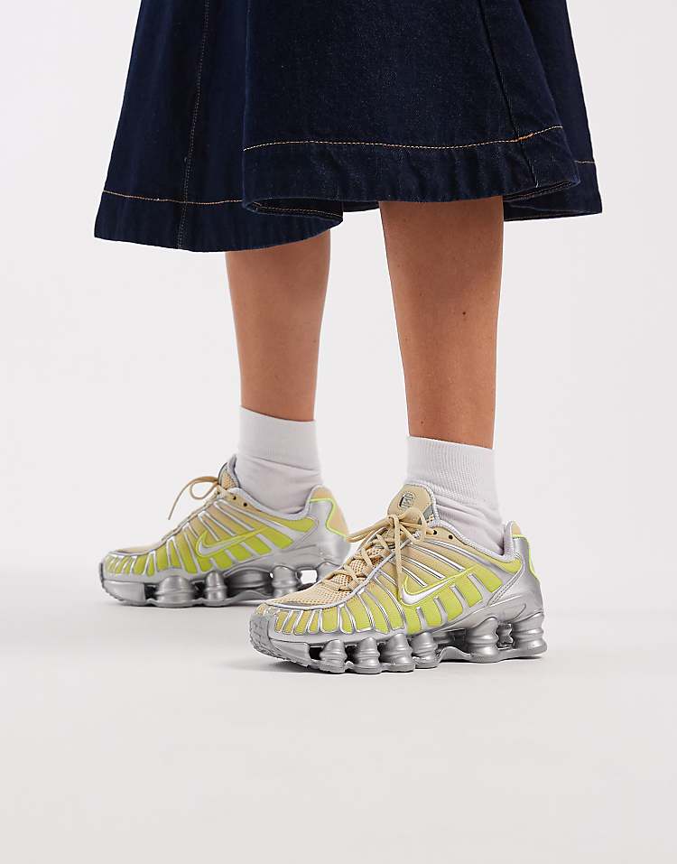 https://images.asos-media.com/products/nike-shox-tl-fade-sneakers-in-gray-and-green/208616922-1-midgreen?$n_750w$&wid=750&fit=constrain