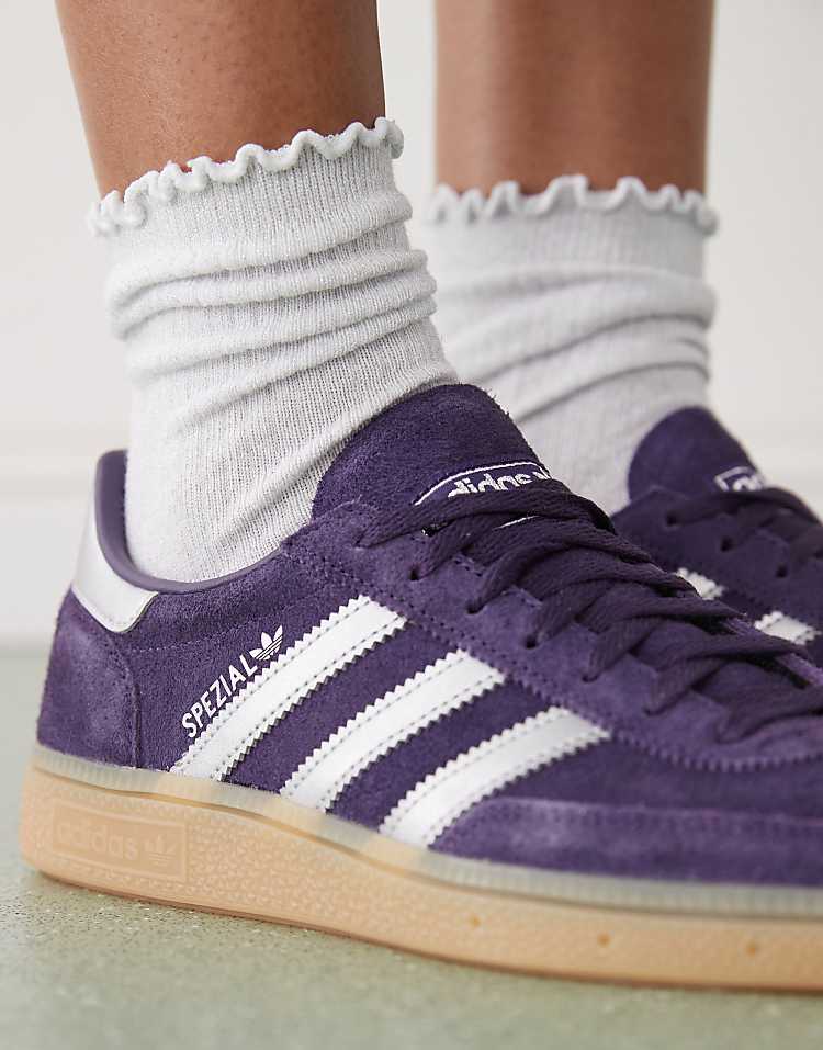 https://images.asos-media.com/products/adidas-originals-handball-spezial-sneakers-in-dark-purple-and-silver/208661070-3?$n_750w$&wid=750&fit=constrain