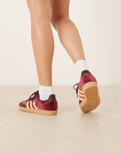 https://images.asos-media.com/products/adidas-originals-samba-og-sneakers-in-velvet-burgundy-and-yellow/208661549-3?$n_750w$&wid=750&fit=constrain