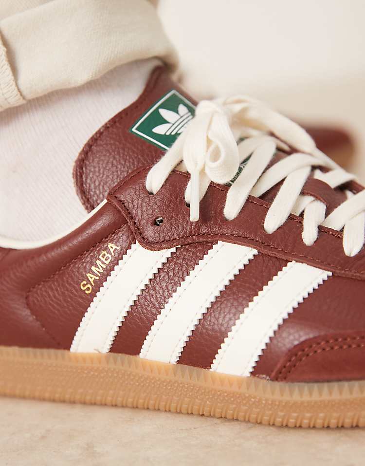 https://images.asos-media.com/products/adidas-originals-samba-og-sneakers-in-brown-and-white/208669632-4?$n_750w$&wid=750&fit=constrain