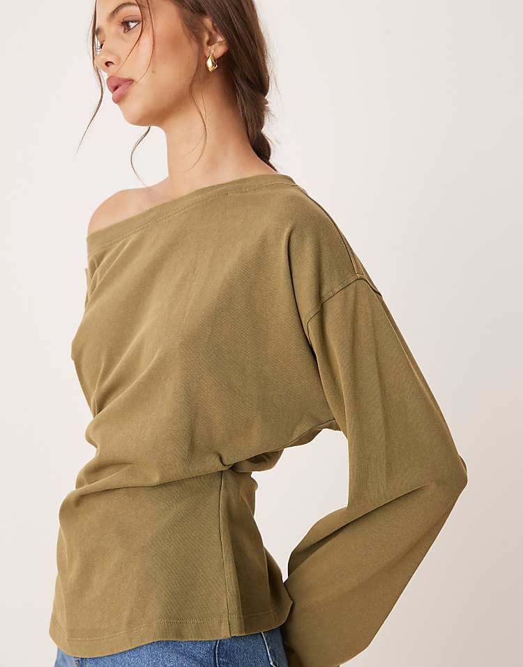 https://images.asos-media.com/products/asos-design-long-sleeve-off-shoulder-corset-waist-tee-in-washed-khaki/208691184-1-washedkhaki?$n_750w$&wid=750&fit=constrain