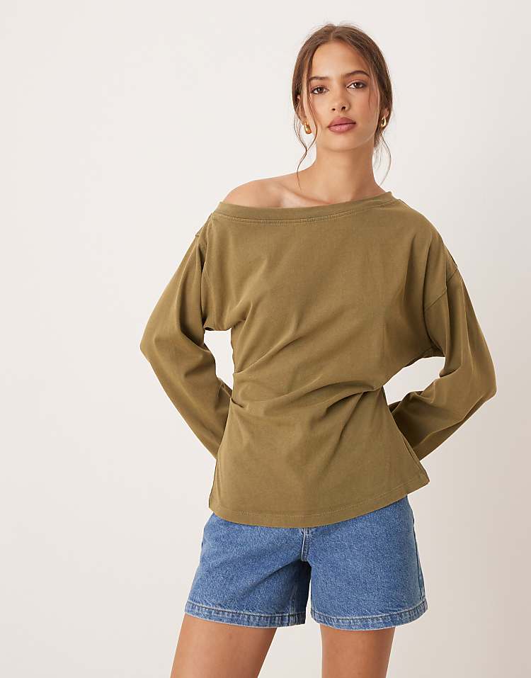 https://images.asos-media.com/products/asos-design-long-sleeve-off-shoulder-corset-waist-tee-in-washed-khaki/208691184-2?$n_750w$&wid=750&fit=constrain