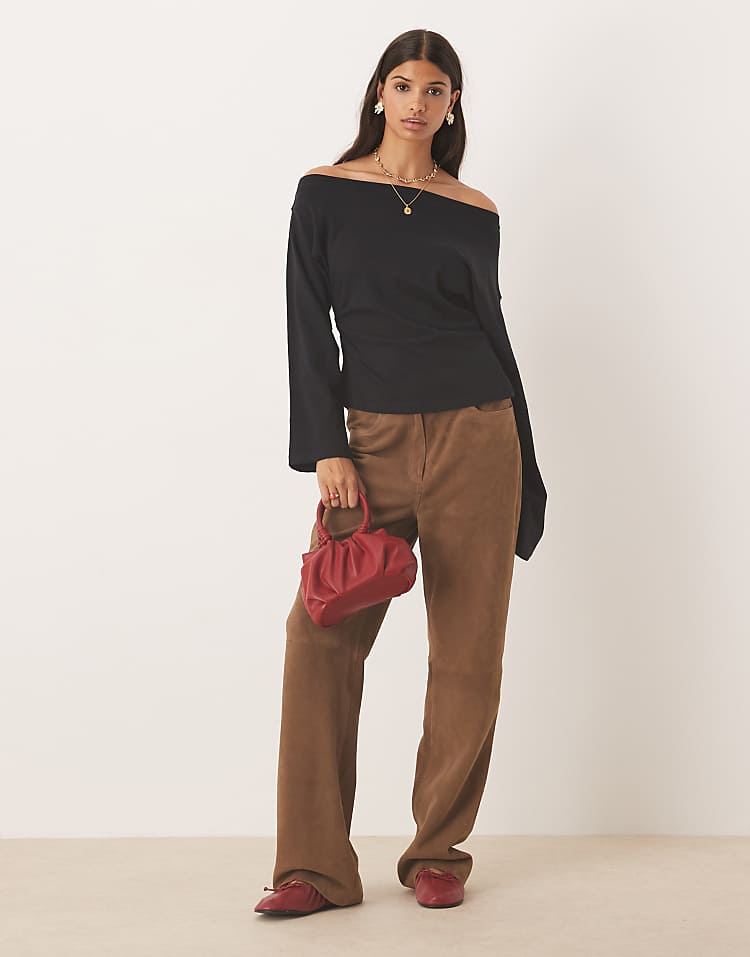 https://images.asos-media.com/products/asos-design-long-sleeve-off-shoulder-corset-waist-tee-in-black/208691191-2?$n_750w$&wid=750&fit=constrain