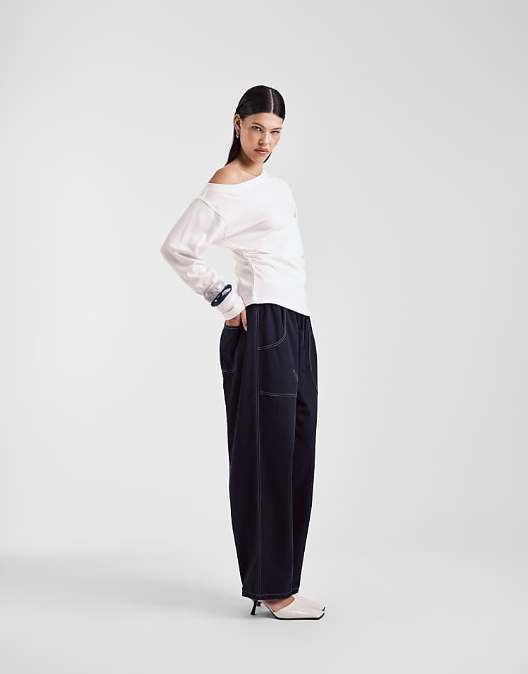 https://images.asos-media.com/products/asos-design-long-sleeve-off-shoulder-corset-waist-tee-in-cream/208691203-3?$n_750w$&wid=750&fit=constrain