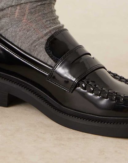 https://images.asos-media.com/products/asos-design-minerva-loafers-in-black/208693447-4?$n_750w$&wid=750&fit=constrain
