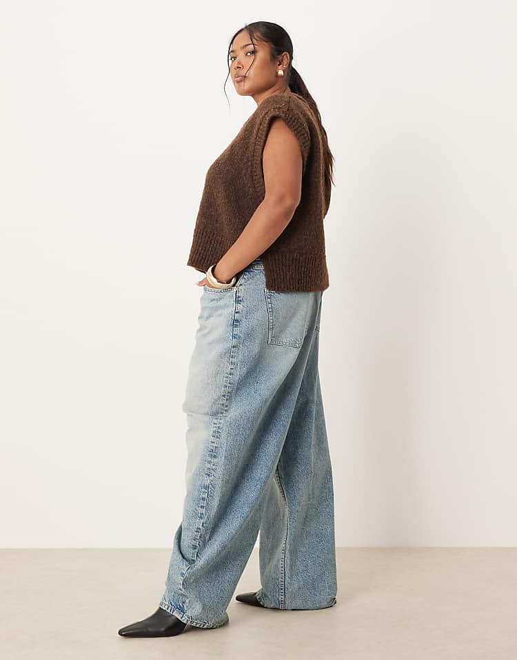 https://images.asos-media.com/products/asos-design-curve-high-waist-barrel-jeans-in-pale-vintage-wash/208706191-3?$n_750w$&wid=750&fit=constrain