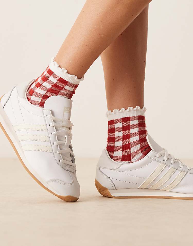 https://images.asos-media.com/products/asos-design-frill-top-socks-in-red-gingham/208709002-3?$n_750w$&wid=750&fit=constrain