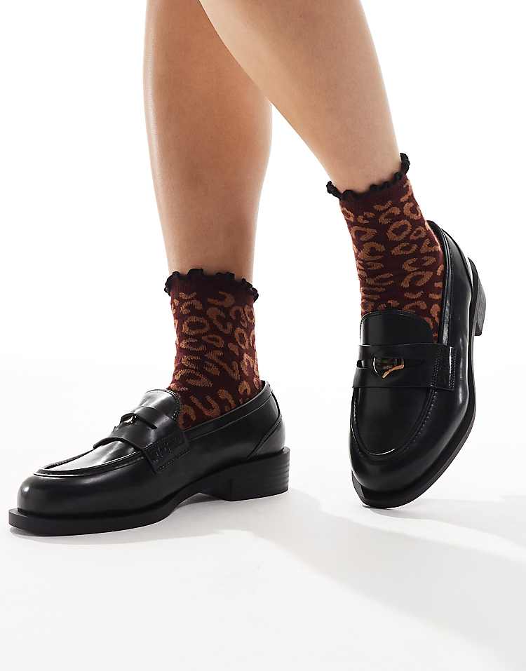 https://images.asos-media.com/products/asos-design-frill-top-socks-in-burgundy-leopard/208709464-3?$n_750w$&wid=750&fit=constrain