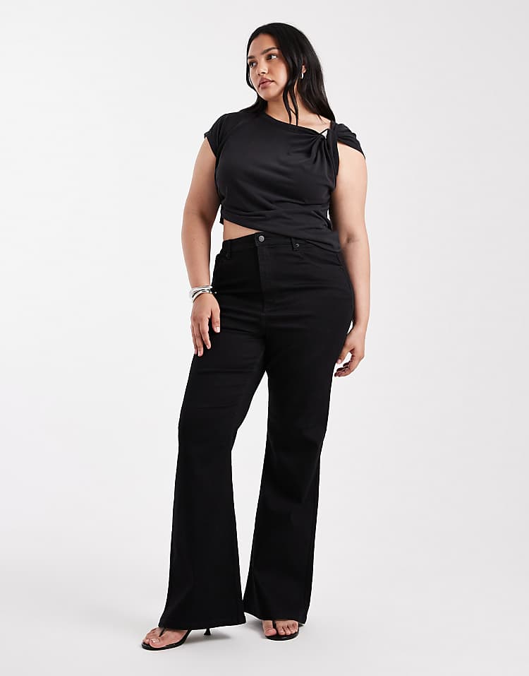 https://images.asos-media.com/products/asos-design-curve-power-stretch-sculpt-flare-jeans-in-black/208748934-1-black?$n_750w$&wid=750&fit=constrain