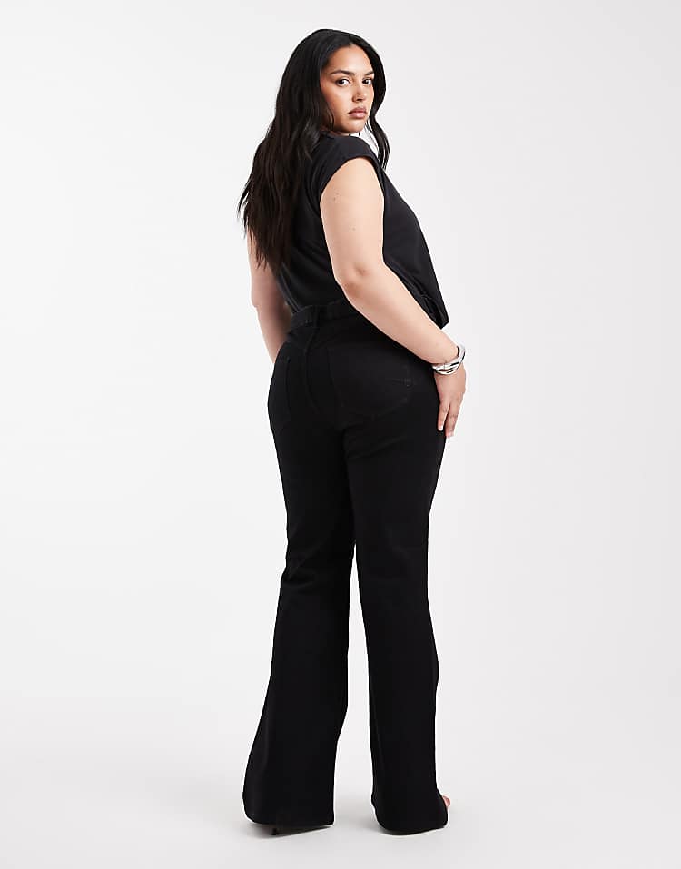 https://images.asos-media.com/products/asos-design-curve-power-stretch-sculpt-flare-jeans-in-black/208748934-2?$n_750w$&wid=750&fit=constrain