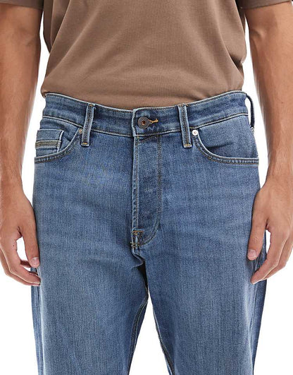 https://images.asos-media.com/products/jack-jones-chris-straight-jeans-in-mid-blue/208825185-4?$n_750w$&wid=750&fit=constrain