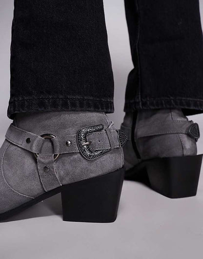 https://images.asos-media.com/products/asos-design-chelsea-boots-in-gray-suede-with-buckles-and-cuban-heels/208883976-3?$n_750w$&wid=750&fit=constrain