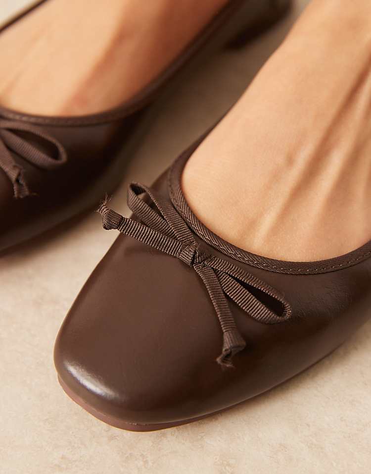 https://images.asos-media.com/products/asos-design-lullaby-bow-ballet-flats-in-chocolate/208977997-2?$n_750w$&wid=750&fit=constrain
