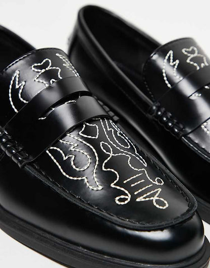 https://images.asos-media.com/products/asos-design-penny-loafers-in-black-with-western-detailing/208982103-2?$n_750w$&wid=750&fit=constrain