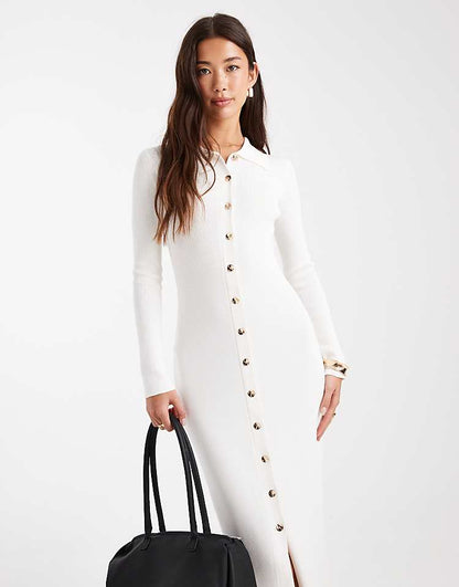 https://images.asos-media.com/products/4th-reckless-fine-knit-button-up-collar-detail-maxi-dress-in-cream/209000807-4?$n_750w$&wid=750&fit=constrain