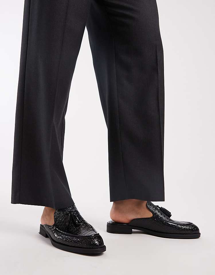 https://images.asos-media.com/products/asos-design-mule-loafers-in-black/209013574-4?$n_750w$&wid=750&fit=constrain