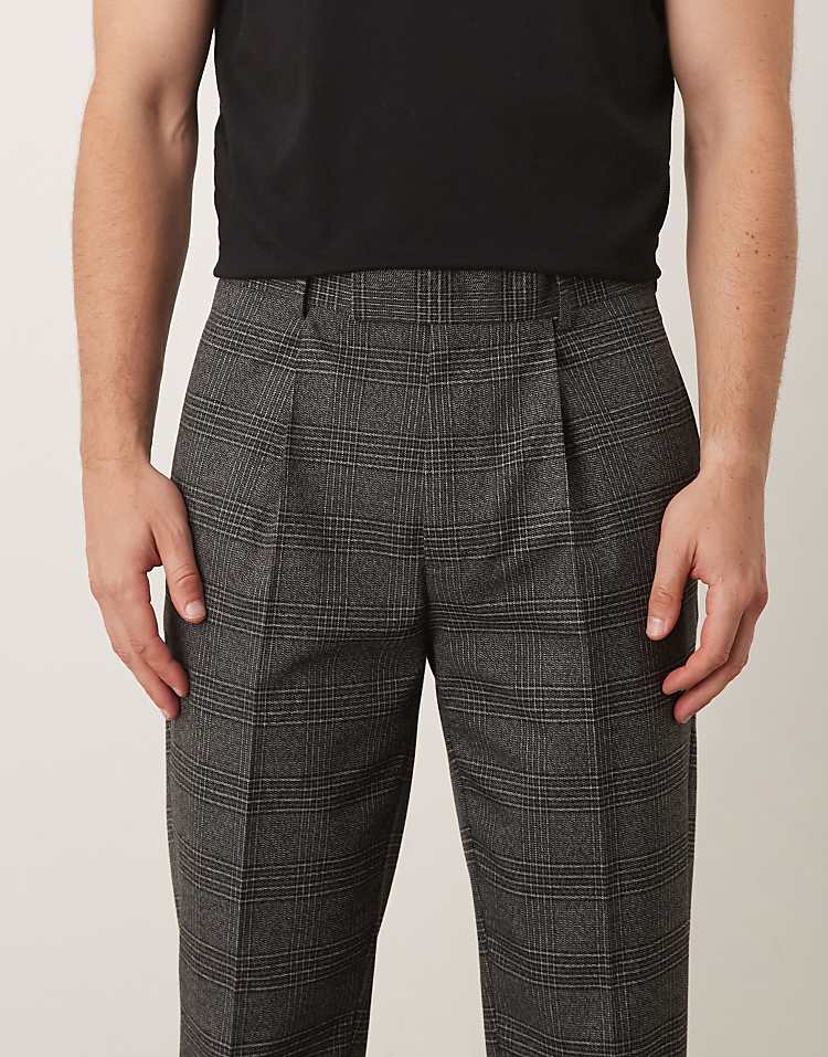 https://images.asos-media.com/products/asos-design-tapered-dress-pants-in-black-plaid-with-front-pleat/209016195-4?$n_750w$&wid=750&fit=constrain