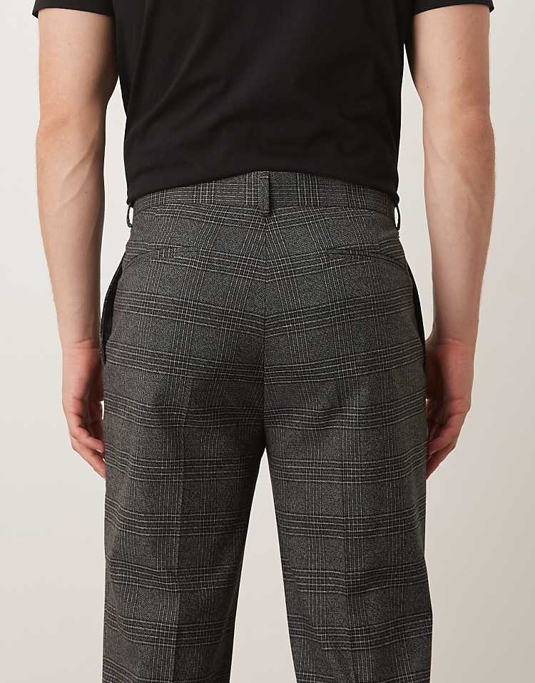 https://images.asos-media.com/products/asos-design-tapered-dress-pants-in-black-plaid-with-front-pleat/209016195-5?$n_750w$&wid=750&fit=constrain