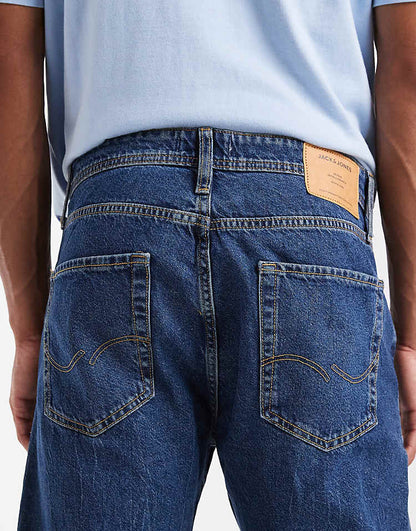 https://images.asos-media.com/products/jack-jones-chris-straight-jeans-in-dark-blue/209019597-4?$n_750w$&wid=750&fit=constrain