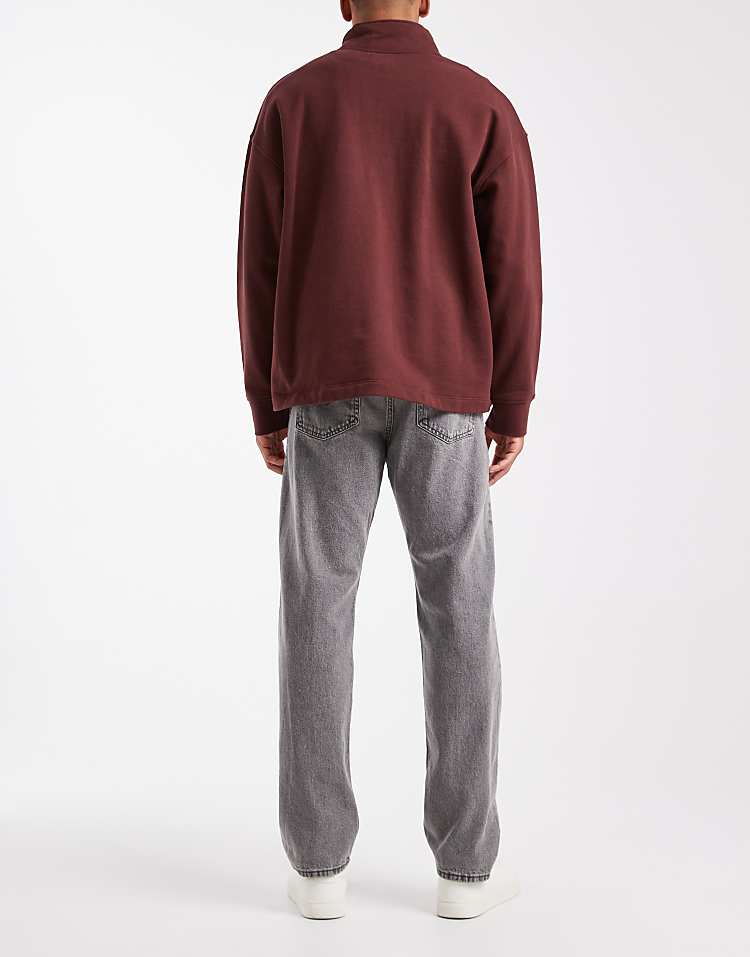 https://images.asos-media.com/products/jack-jones-chris-straight-jeans-in-gray/209019906-2?$n_750w$&wid=750&fit=constrain