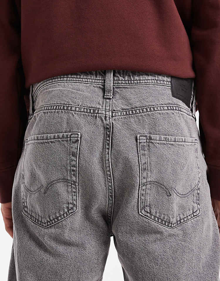https://images.asos-media.com/products/jack-jones-chris-straight-jeans-in-gray/209019906-4?$n_750w$&wid=750&fit=constrain