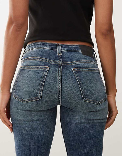 https://images.asos-media.com/products/weekday-katsumi-low-waist-flared-jeans-in-dark-blue-wash/209080664-5?$n_750w$&wid=750&fit=constrain