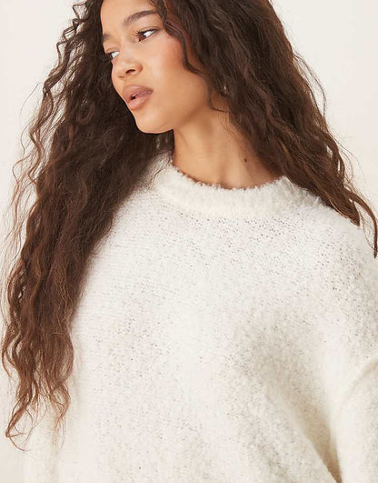 https://images.asos-media.com/products/glamorous-fluffy-sweater-mini-dress-in-white/209120819-4?$n_750w$&wid=750&fit=constrain