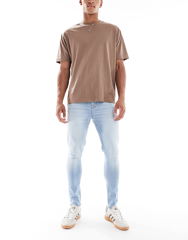 https://images.asos-media.com/products/asos-design-power-stretch-jeans-in-light-wash-blue/209122535-1-lightwashblue?$n_750w$&wid=750&fit=constrain