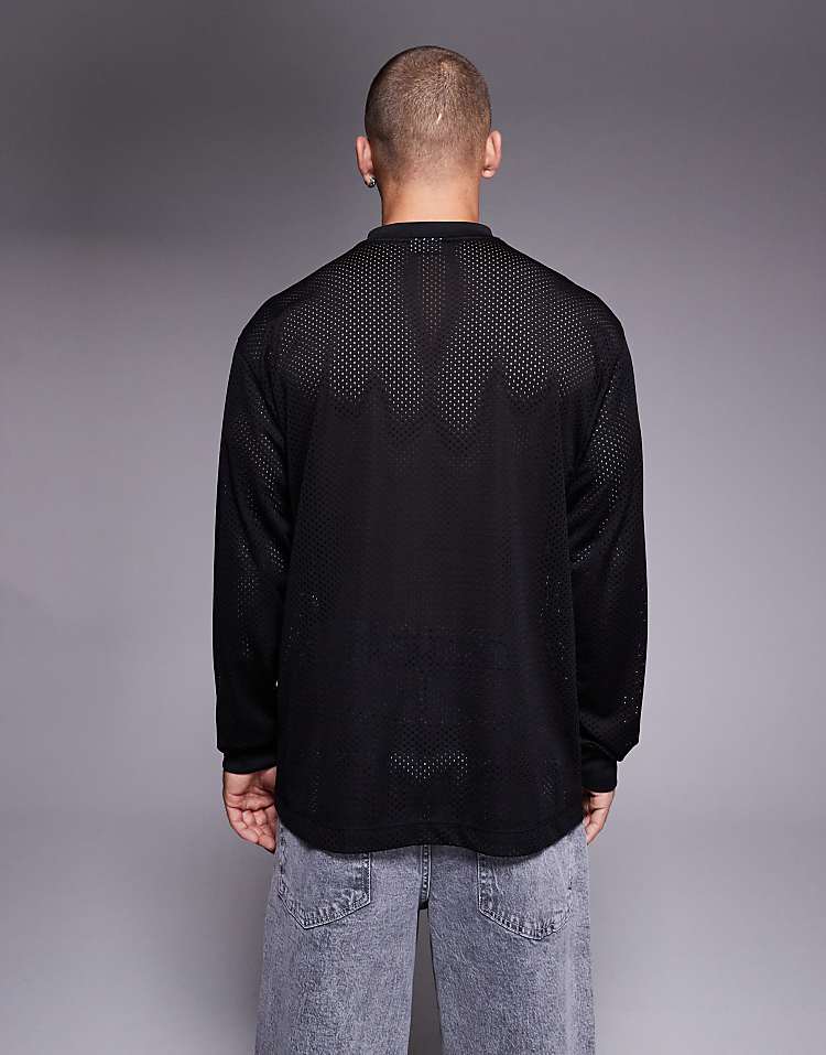 https://images.asos-media.com/products/asos-design-relaxed-long-sleeve-t-shirt-with-sports-graphic-in-washed-black-airtex/209234460-3?$n_750w$&wid=750&fit=constrain