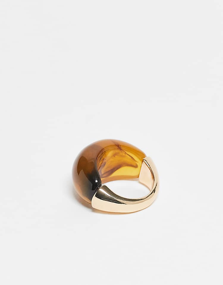 https://images.asos-media.com/products/designb-london-molten-gold-tone-resin-chunky-ring-in-dark-brown/209302397-2?$n_750w$&wid=750&fit=constrain