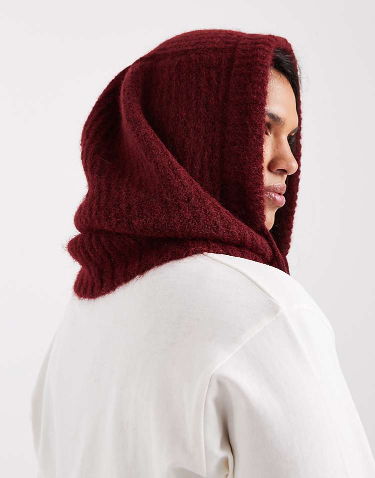https://images.asos-media.com/products/pieces-oversized-balaclava-snood-in-chocolate-brown/209392565-3?$n_750w$&wid=750&fit=constrain