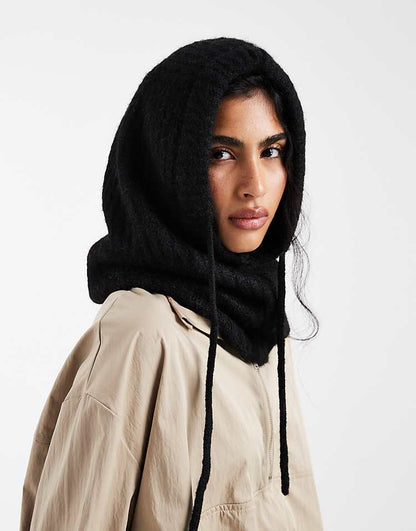 https://images.asos-media.com/products/pieces-oversized-balaclava-snood-in-black/209392670-1-black?$n_750w$&wid=750&fit=constrain