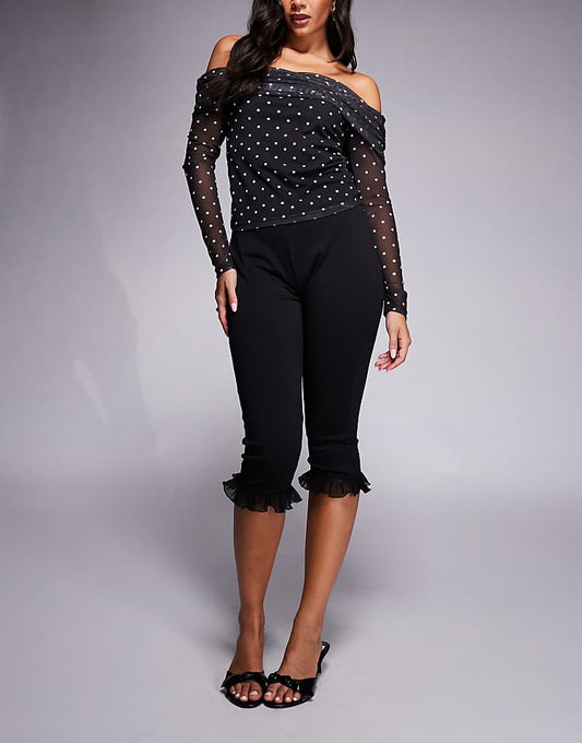 https://images.asos-media.com/products/asos-design-ponte-capri-pants-with-mesh-ruffle-detail-in-black/209514892-1-black?$n_750w$&wid=750&fit=constrain