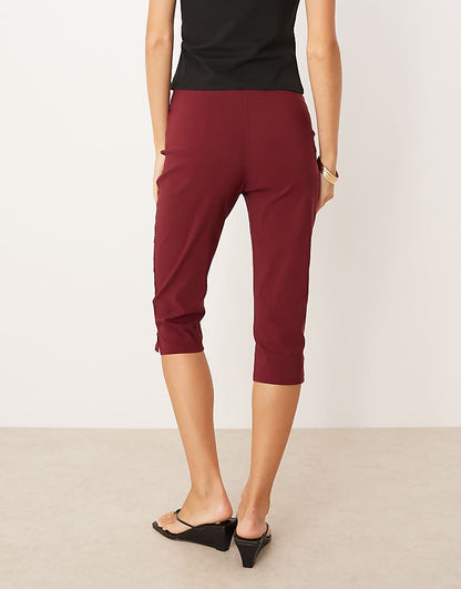 https://images.asos-media.com/products/asos-design-bengaline-capri-pants-with-split-at-sides-in-burgundy/209556335-2?$n_750w$&wid=750&fit=constrain