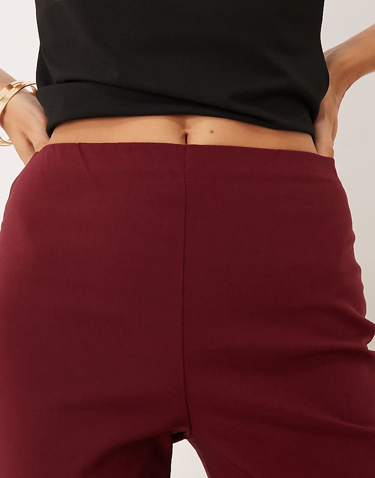https://images.asos-media.com/products/asos-design-bengaline-capri-pants-with-split-at-sides-in-burgundy/209556335-3?$n_750w$&wid=750&fit=constrain