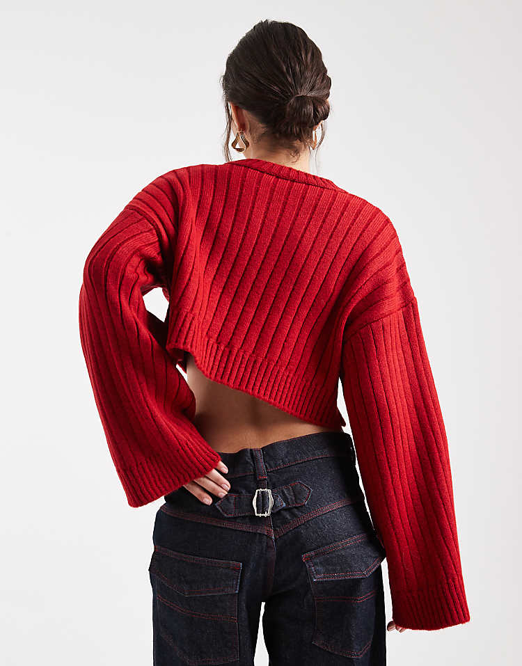 https://images.asos-media.com/products/asos-design-cropped-sweater-with-wide-rib-knit/209573963-2?$n_750w$&wid=750&fit=constrain