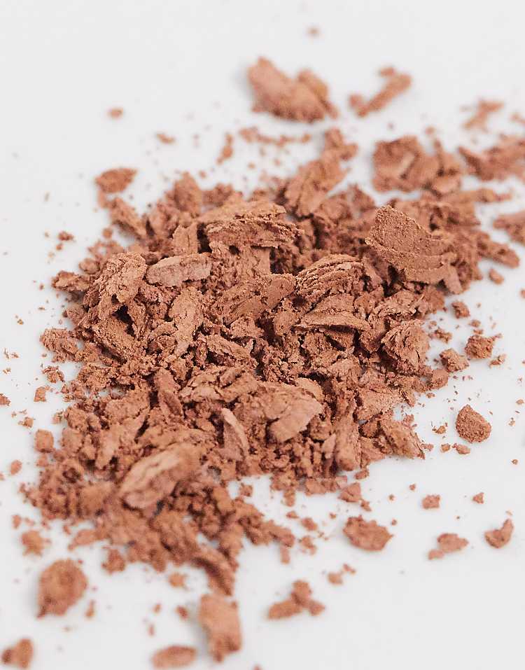 https://images.asos-media.com/products/revolution-mega-bronzer-cool/21011710-4?$n_750w$&wid=750&fit=constrain