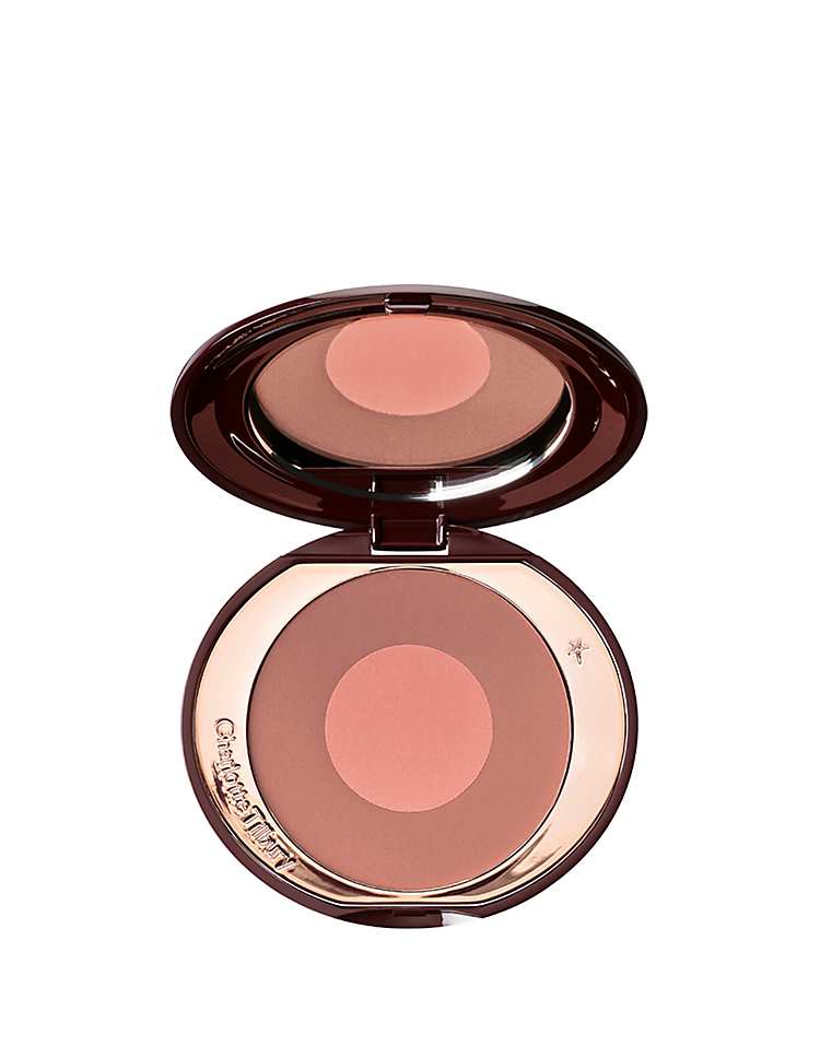 https://images.asos-media.com/products/charlotte-tilbury-cheek-to-chic-blusher-the-climax/23443645-1-theclimax?$n_750w$&wid=750&fit=constrain