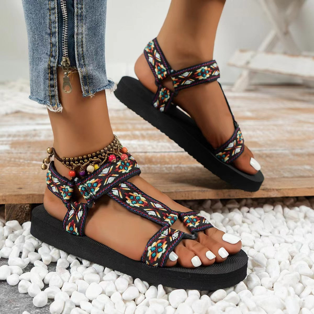 Open Toe Platform Sandals Black dots