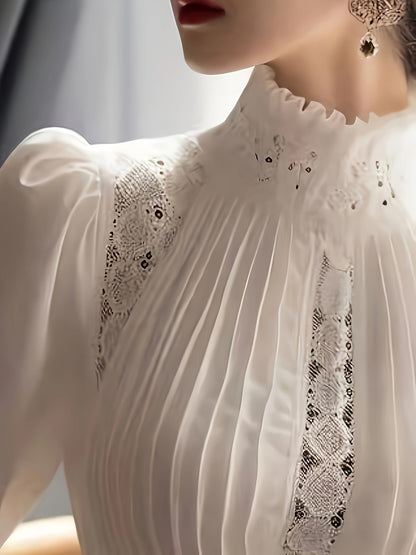 [Elegant Hollow Puff Sleeves Shirt] Fashion Women'S Shirt T-shirt Advanced Sense Of Luxury Elegant Fashion White Hollow Puff Sleeves Ruffled Turtleneck Shirt Top Female Design Sense.