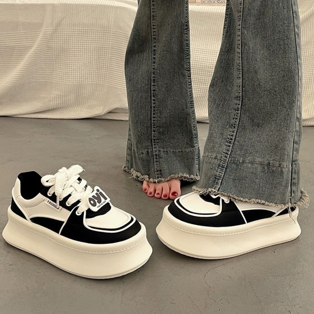 Lace Up Round Toe Platform Sneakers Black / 38(US7) Black / 39(US8) Black / 40(US9) Black / 38(US7)-Black / 39(US8)-Black / 40(US9)-White / 35(US4)-White / 36(US5)-White / 37(US6)-White / 38(US7)-White / 39(US8)-White / 40(US9)-Black / 35(US4)-Black / 36(US5)-Black / 37(US6)-