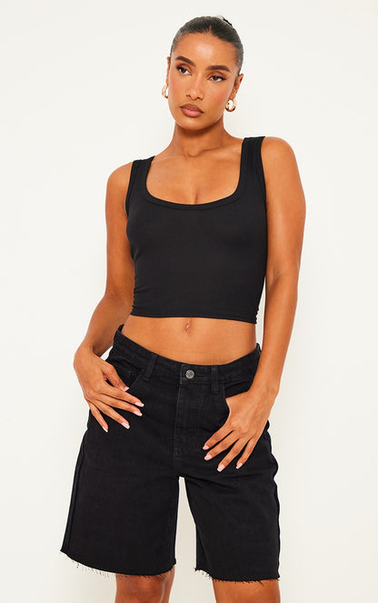 https://cdn-img.prettylittlething.com/6/4/4/1/64416ab34f1c6b063e245e3b070685f106e501ef_cnd0742_4.jpg