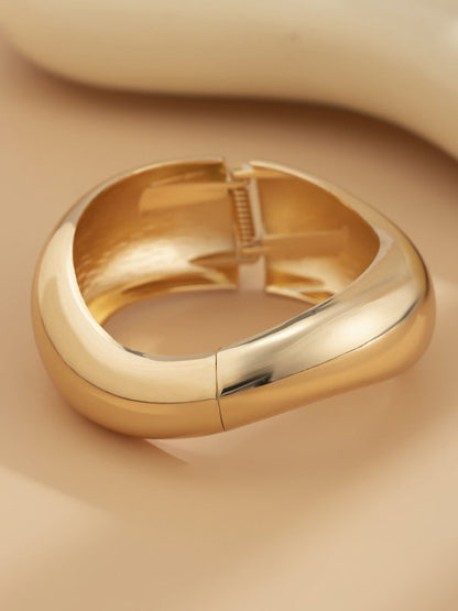 Modern Elegance: Geometric Bracelet Accessories A / GOLD / One_size A / SILVER / One_size B / GOLD / One_size A / GOLD / One_size-A / SILVER / One_size-B / GOLD / One_size-B / SILVER / One_size-C / GOLD / One_size-C / SILVER / One_size-