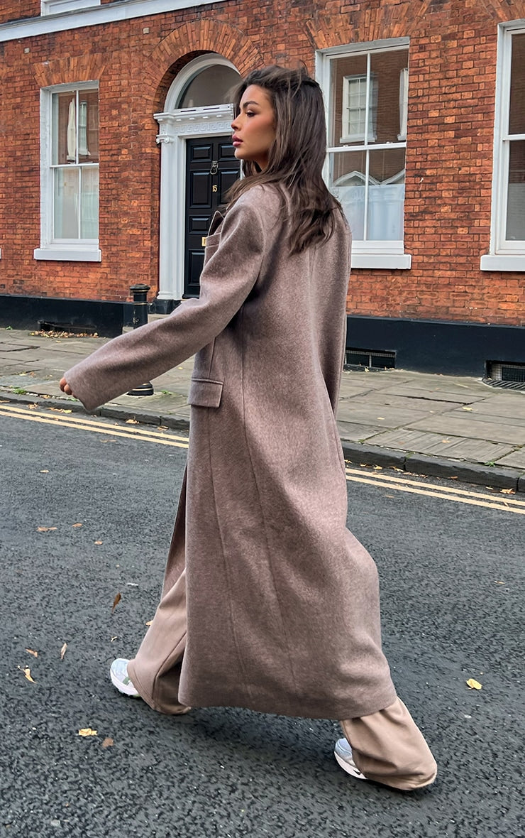 https://cdn-img.prettylittlething.com/6/8/7/5/68752b5ee61fb8f616348fbd45f722b4734e4f9e_cnj9097_2.jpg